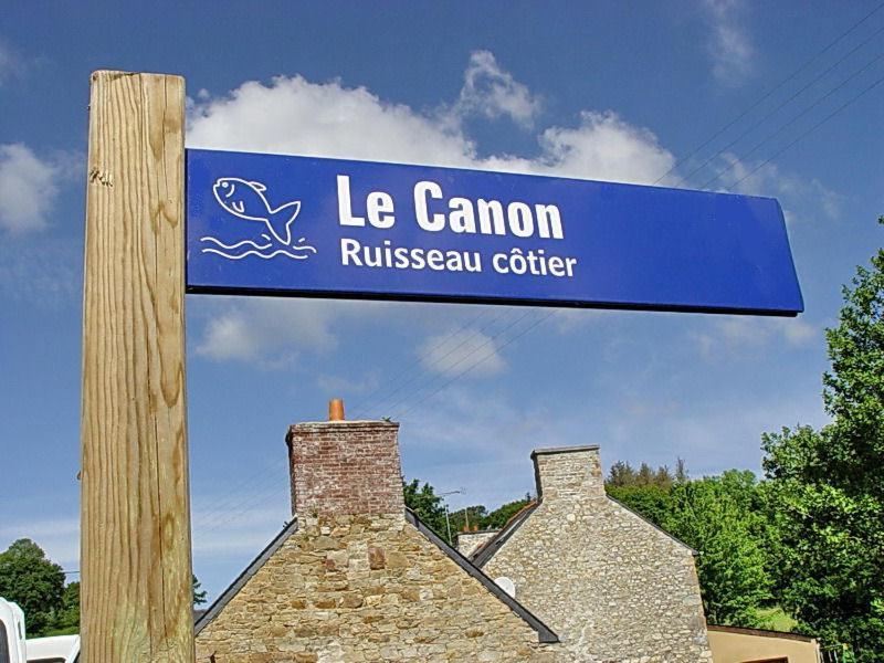 Le Domaine Du Pont Canon Plourivo Szoba fotó